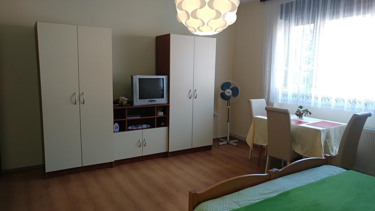 Apartment Cecilia Koprivnica Exterior photo